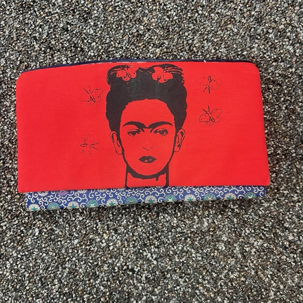 Frida Kahlo Coin Purse Designer Graphic Art Rare Red Vintage 1990s Beautiful